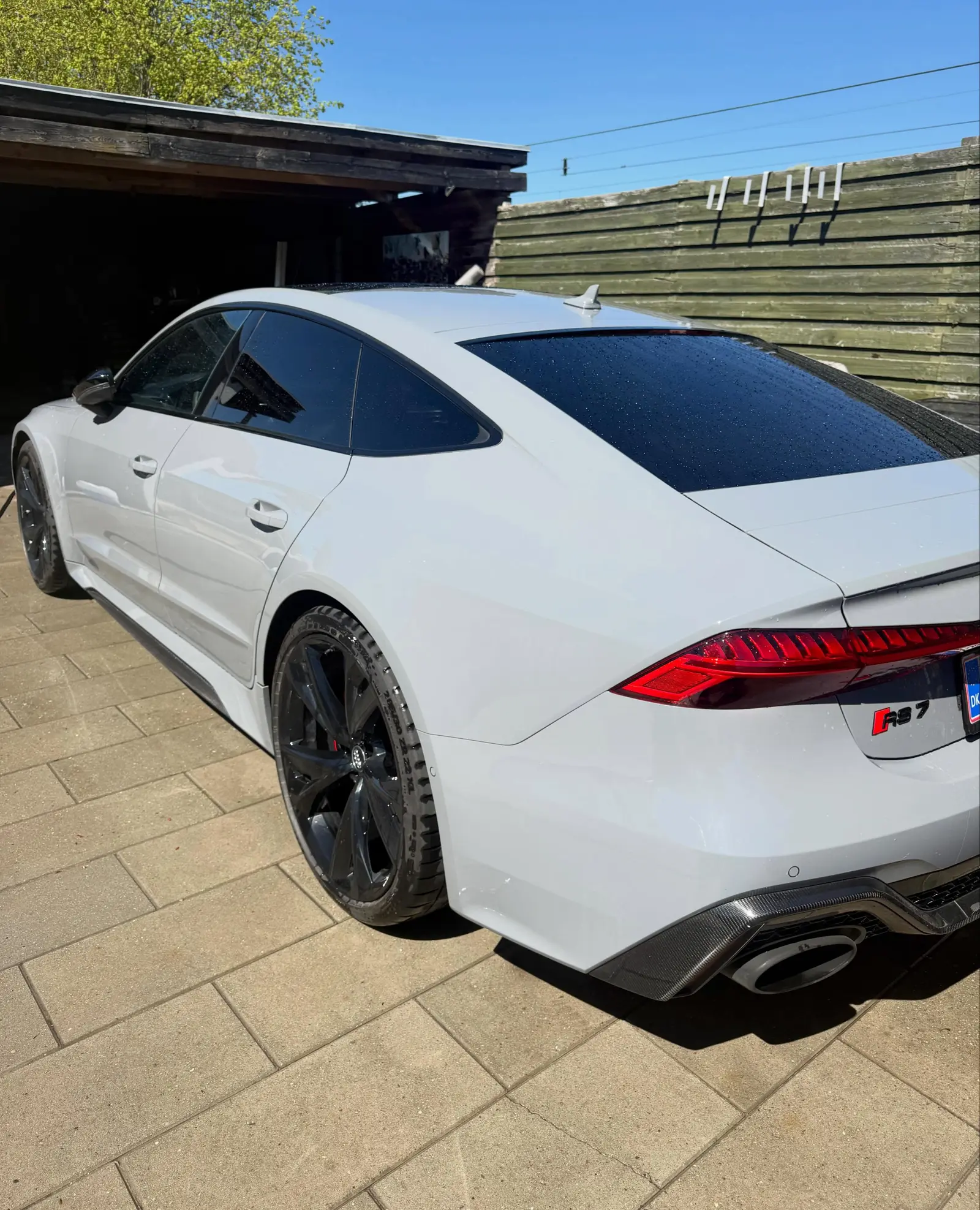 Audi RS7 i Nardo Grey efter polering af ridser og matte områder